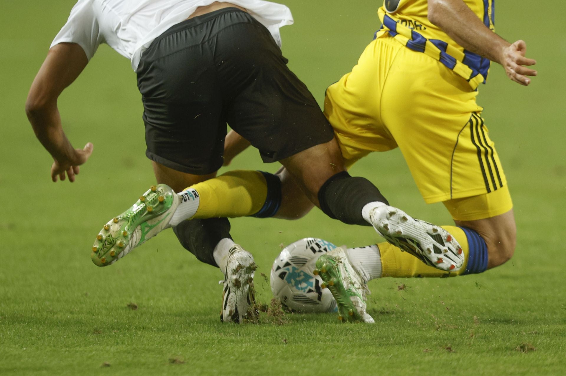 Las mejores jugadas de la remontada del Real Oviedo en Valencia