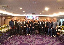 Participantes en la cumbre social de emergencia sobre la siderurgia, en Bruselas.