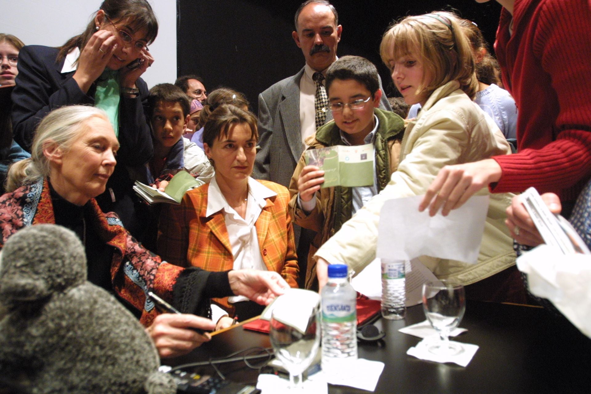 El paso de Jane Goodall por Asturias, en imágenes