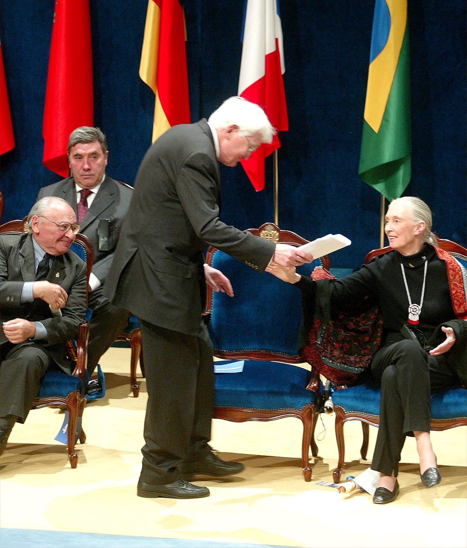 El paso de Jane Goodall por Asturias, en imágenes