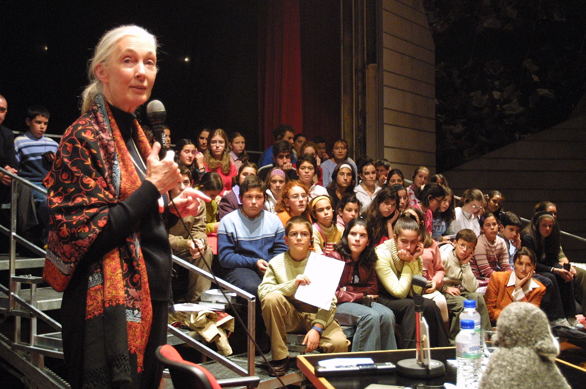 El paso de Jane Goodall por Asturias, en imágenes