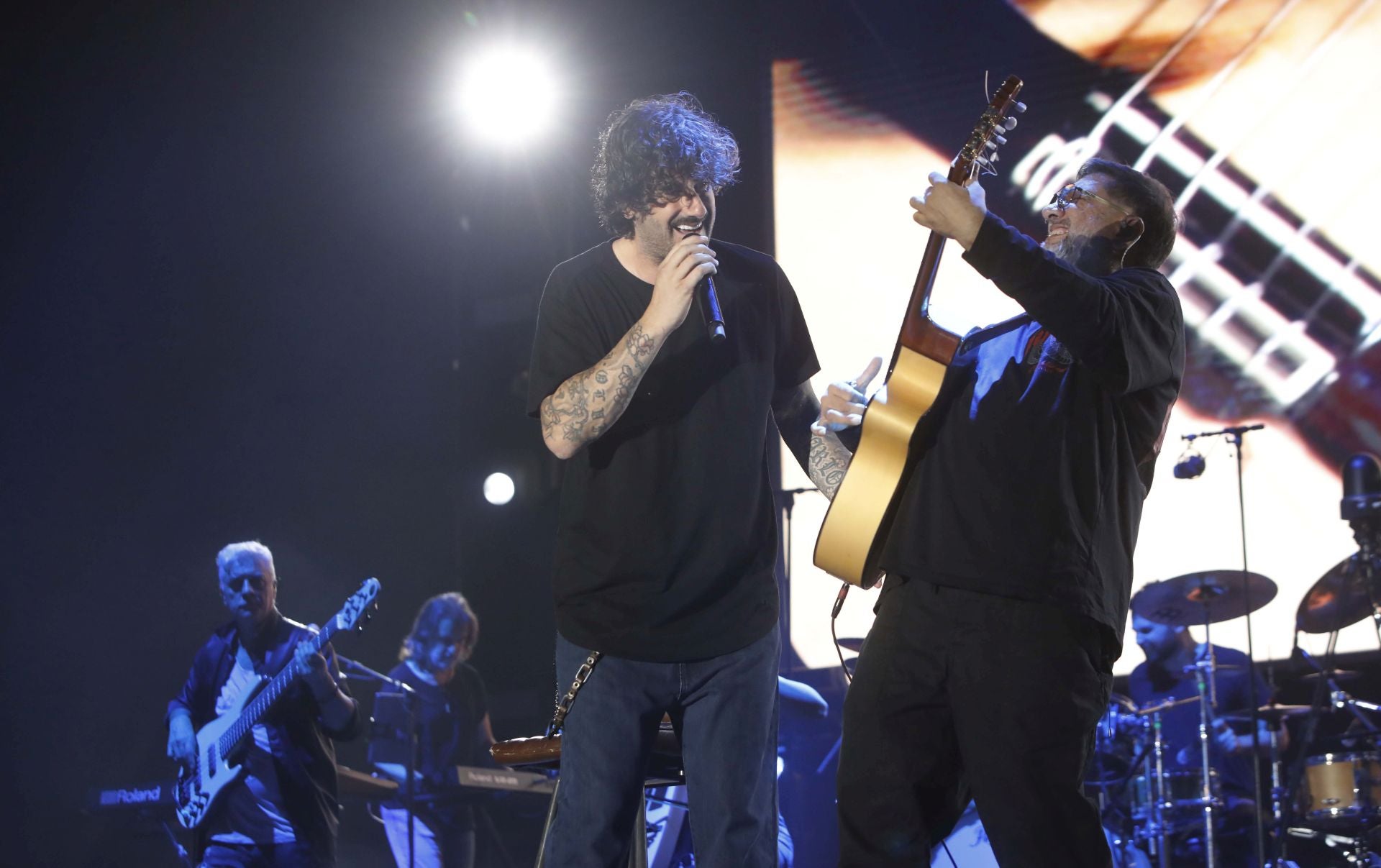 Melendi arrasa en su regreso a Avilés veinte años después