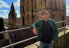 El profesor de Física Sergio Palacios.