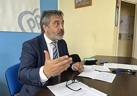 El portavoz del PP de Siero, Juan Luis Berros.
