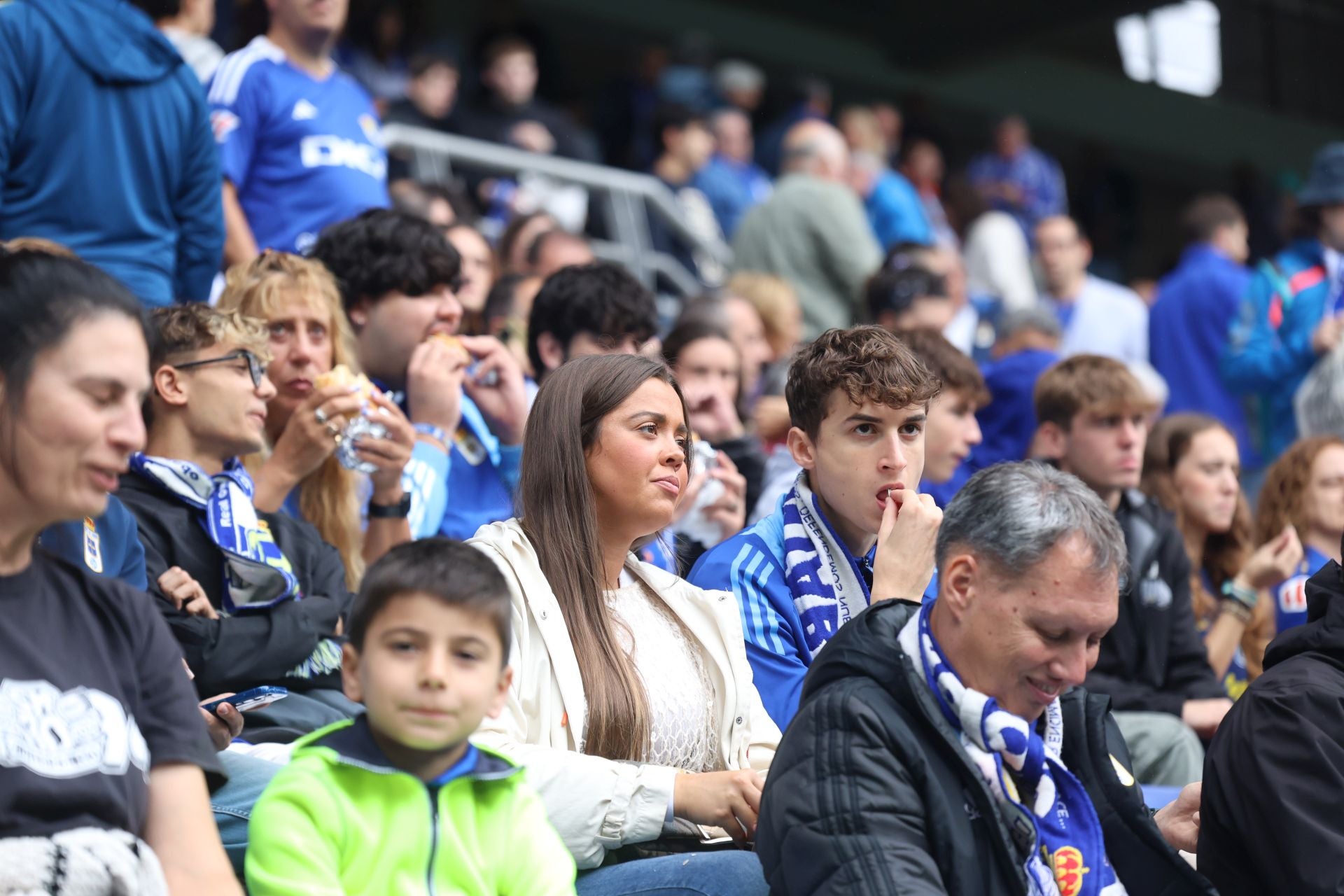 ¿Estuviste en el Real Oviedo - Levante? ¡Búscate!