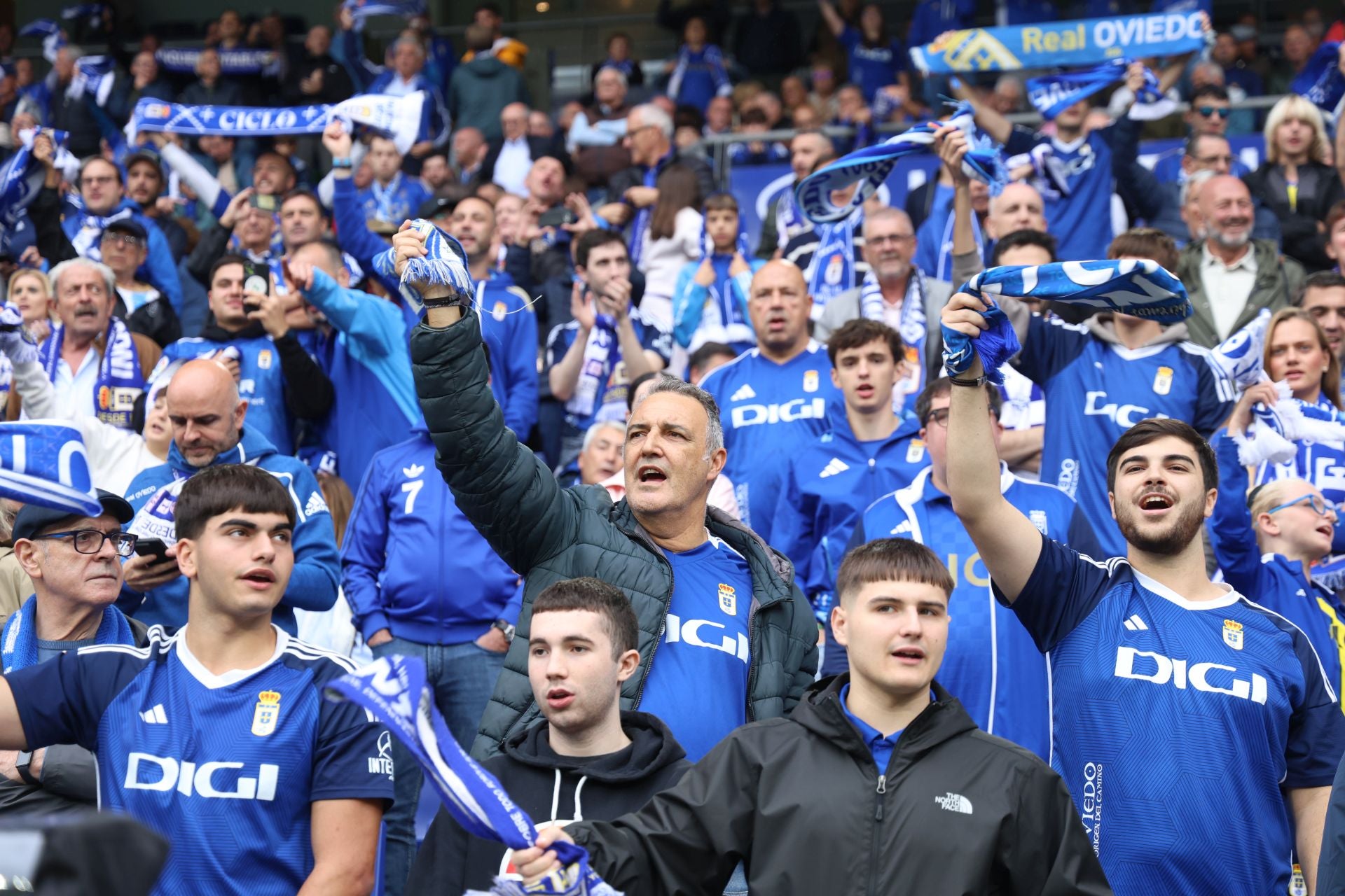 ¿Estuviste en el Real Oviedo - Levante? ¡Búscate!
