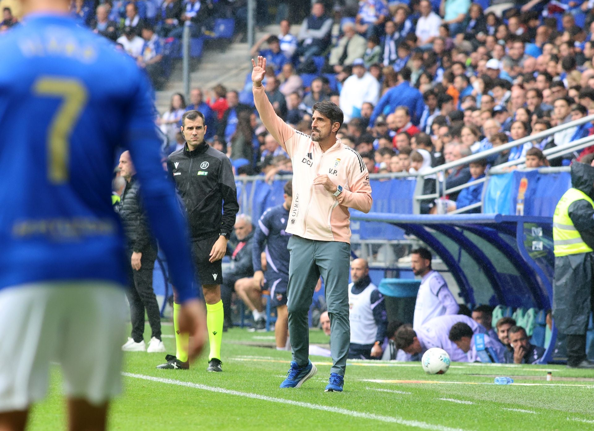 Las mejores jugadas del Real Oviedo 0-2 Levante, en imágenes