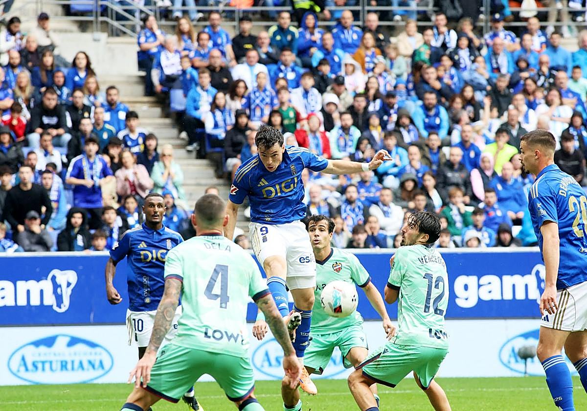 Las mejores jugadas del Real Oviedo 0-2 Levante, en imágenes