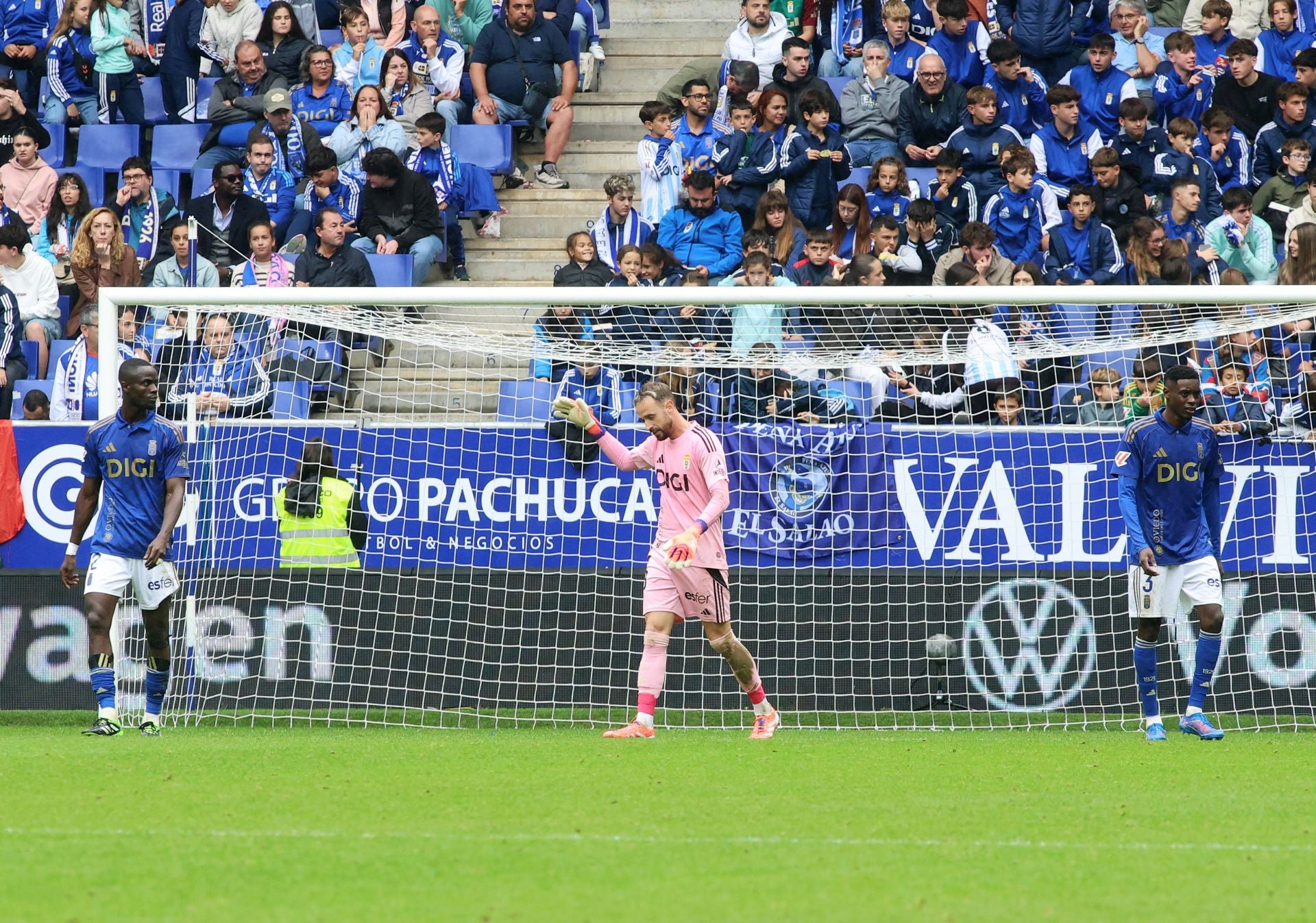 Las mejores jugadas del Real Oviedo 0-2 Levante, en imágenes