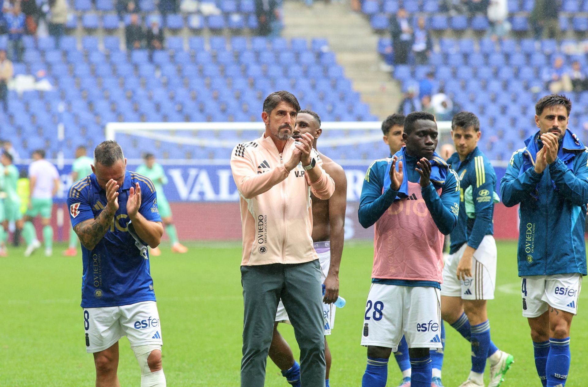 Las mejores jugadas del Real Oviedo 0-2 Levante, en imágenes