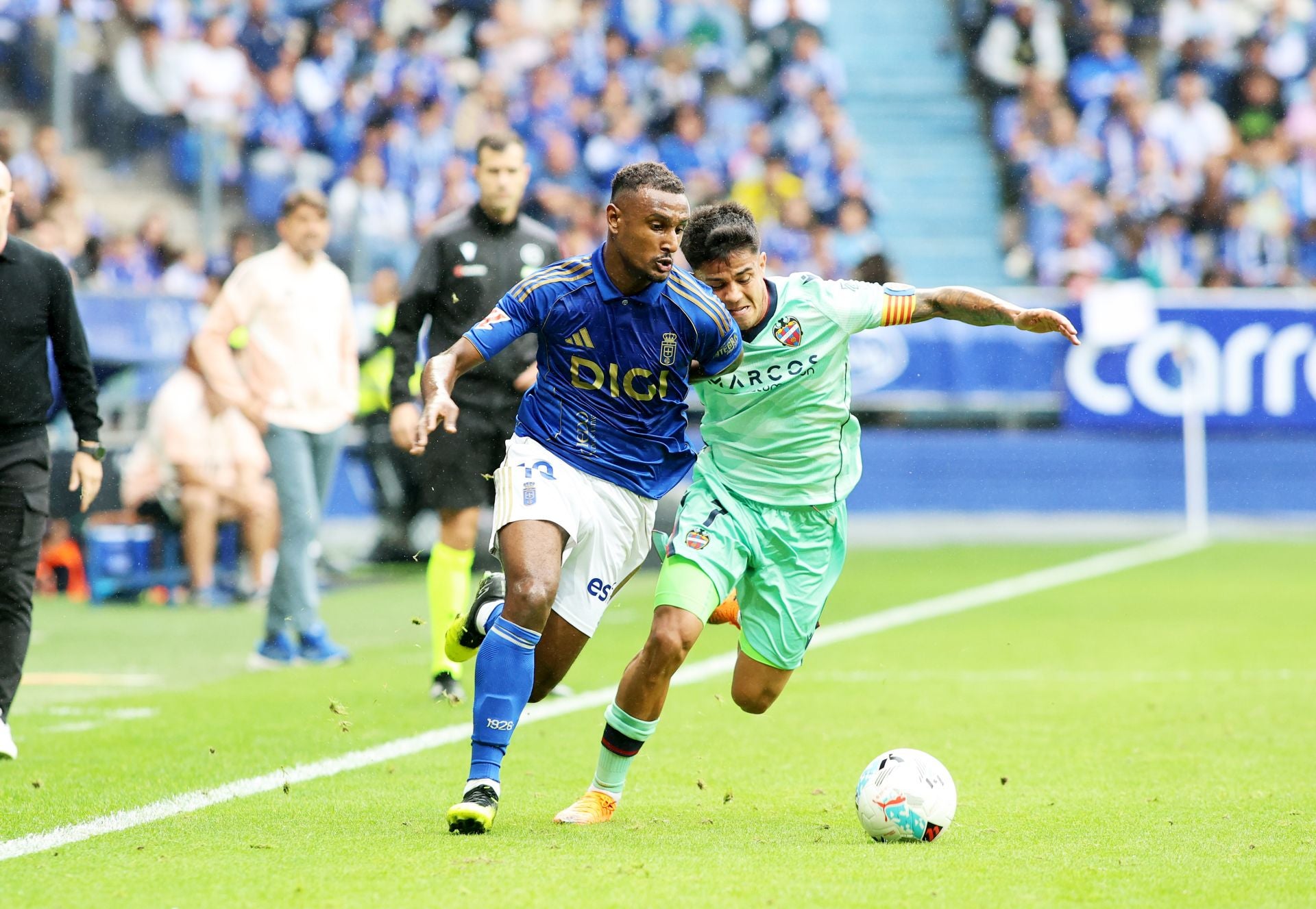 Las mejores jugadas del Real Oviedo 0-2 Levante, en imágenes