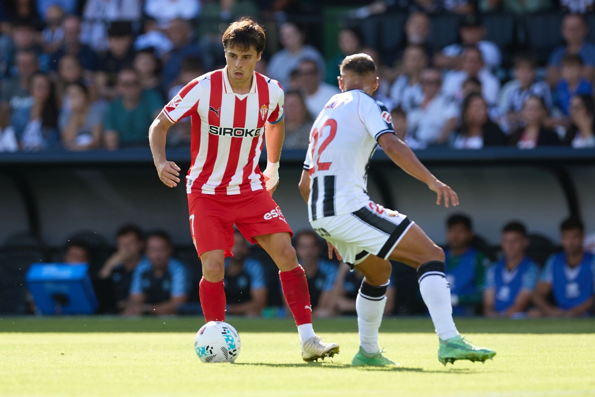 Las mejores jugadas del Castellón-Sporting, en imágenes