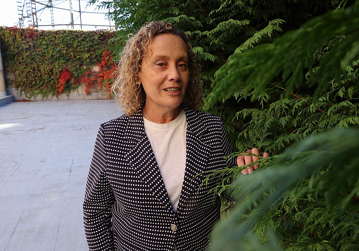 Beatriz Llaneza, 'número 2' del PP de Asturias, en la sede regional del partido.