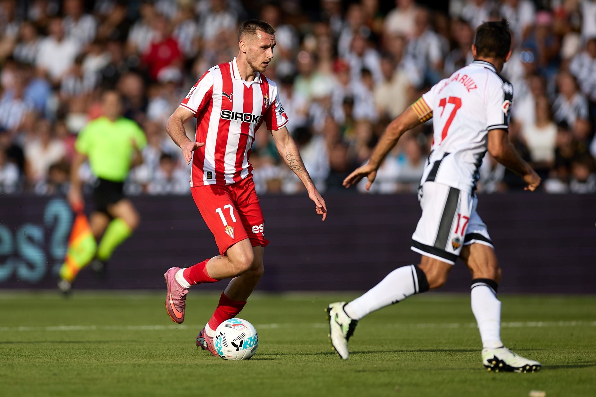 Las mejores jugadas del Castellón-Sporting, en imágenes