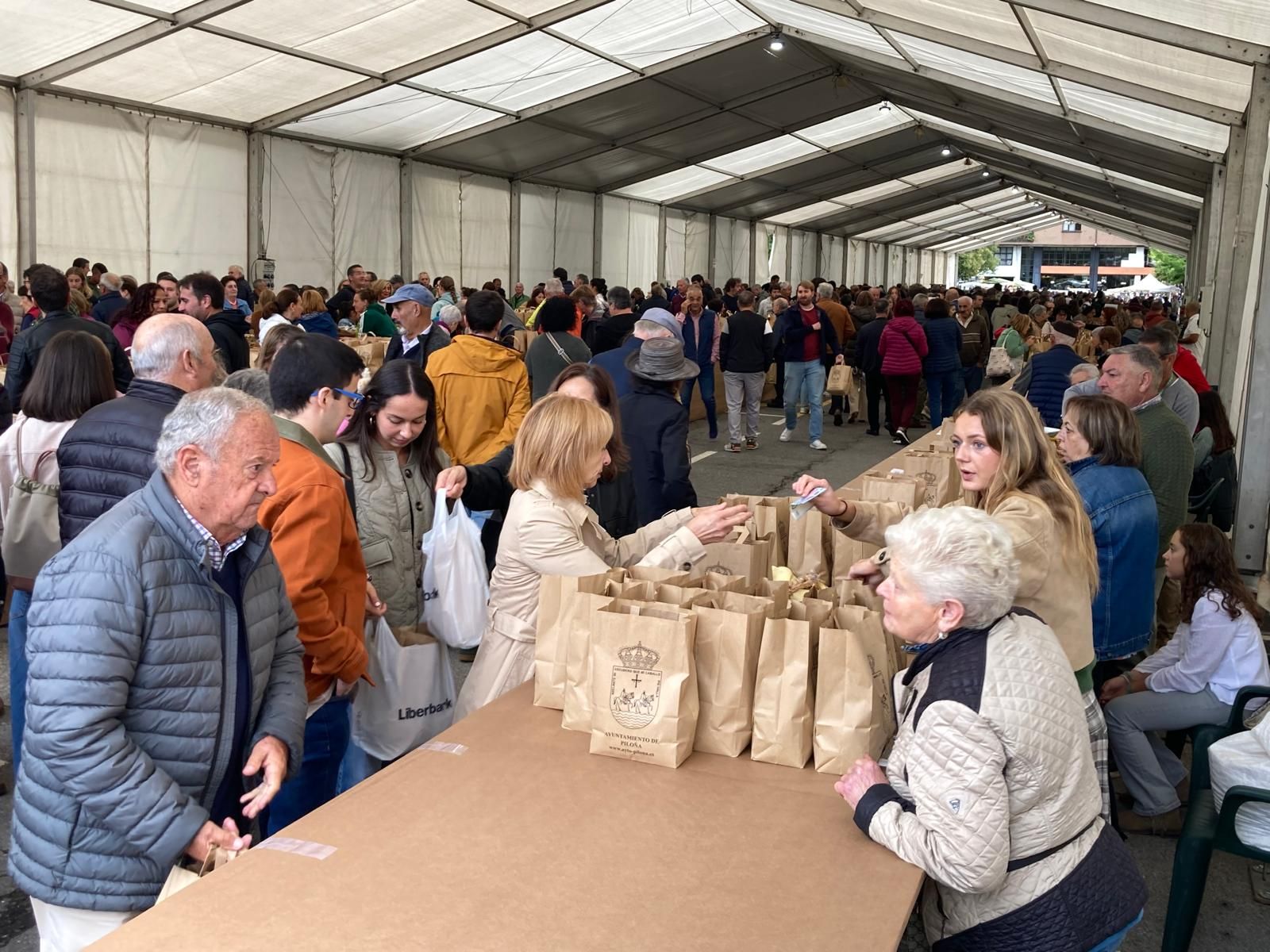 El Festival de la Avellana de Piloña, en imágenes