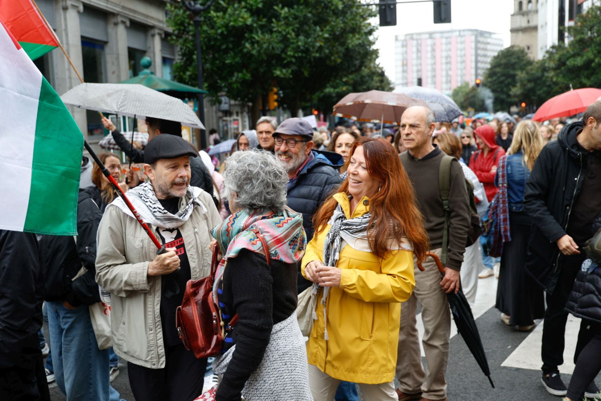 Las imágenes que deja la multitudinaria manifestación propalestina en Gijón