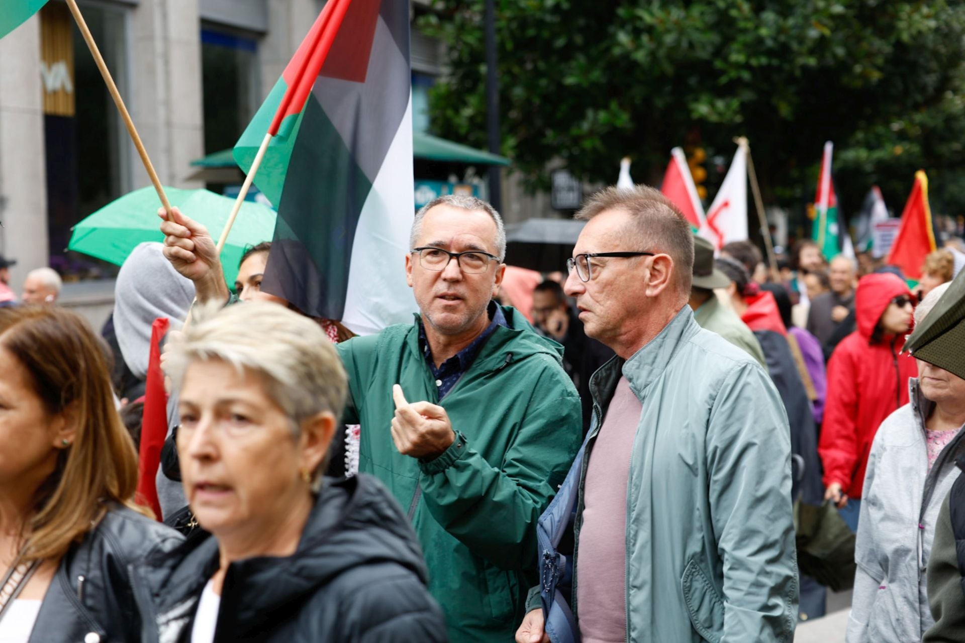 Las imágenes que deja la multitudinaria manifestación propalestina en Gijón