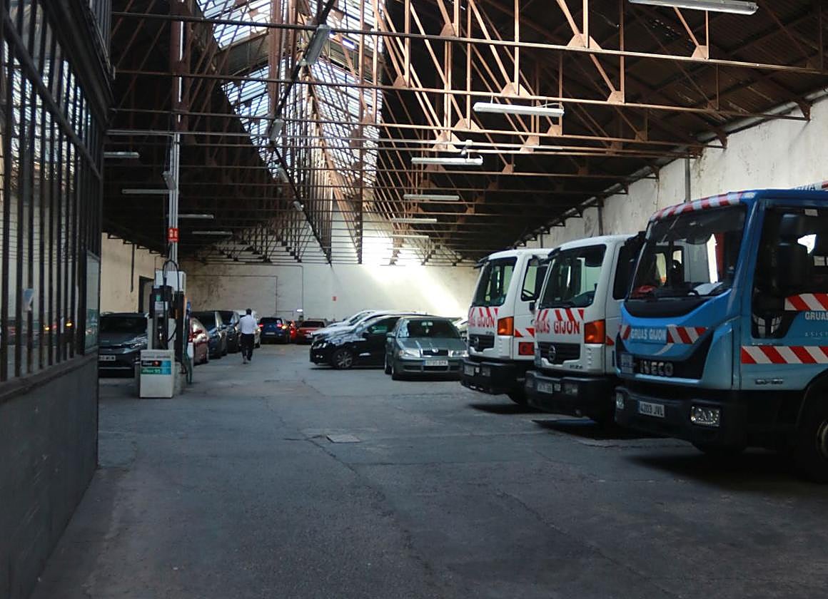 Interior del Garaje Asturias, en la calle Santa Doradía.