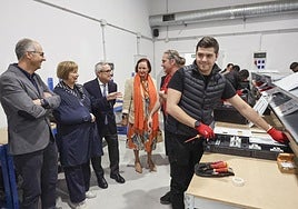 El Ayuntamiento de Avilés y Femetal refuerzan su colaboración en el centro Avilés Innova