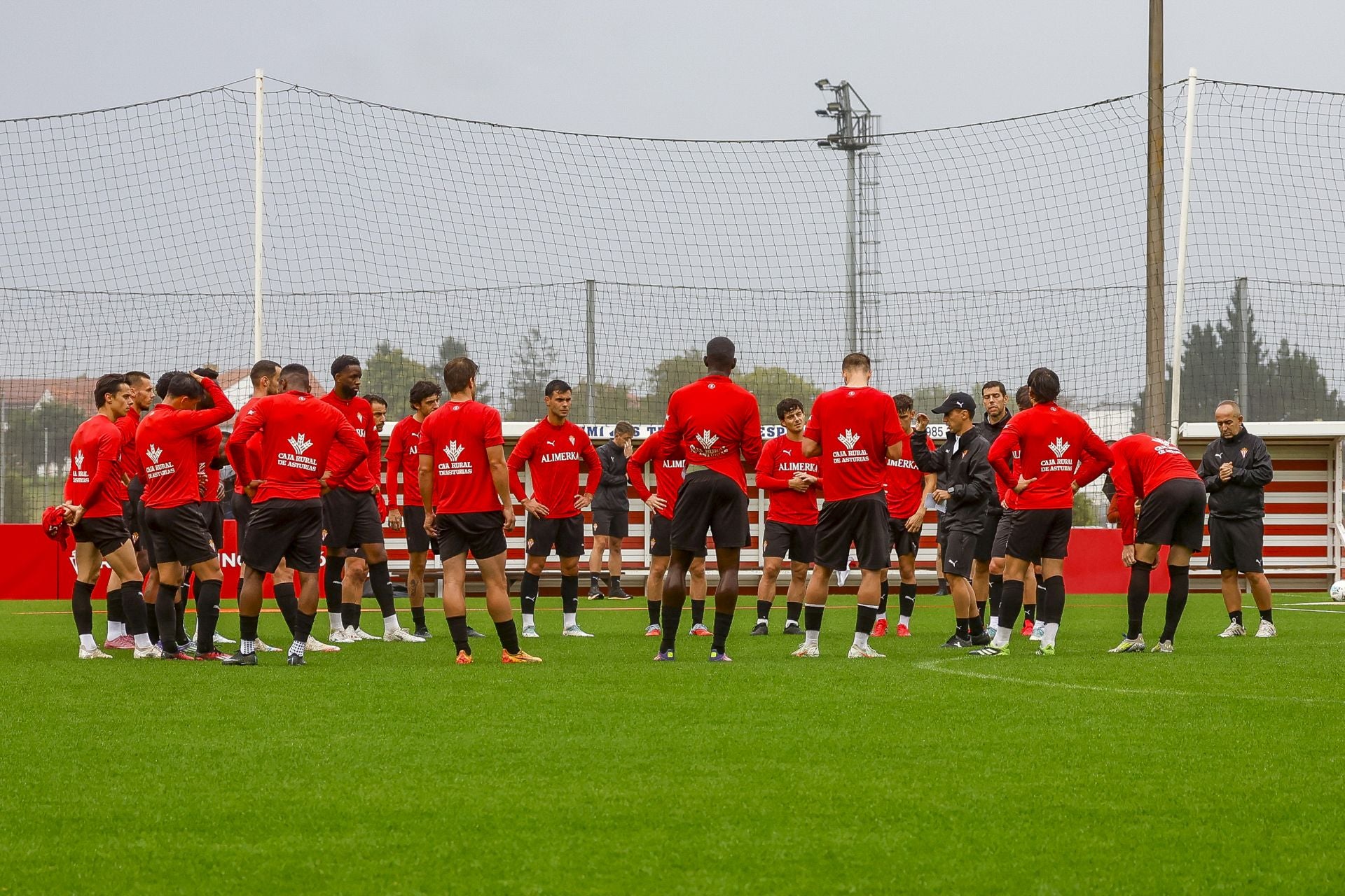Así ha sido el primer día de Borja Jiménez, nuevo entrenador del Sporting de Gijón