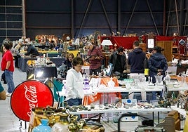 Gijón viaja al pasado con la Feria del Desembalaje