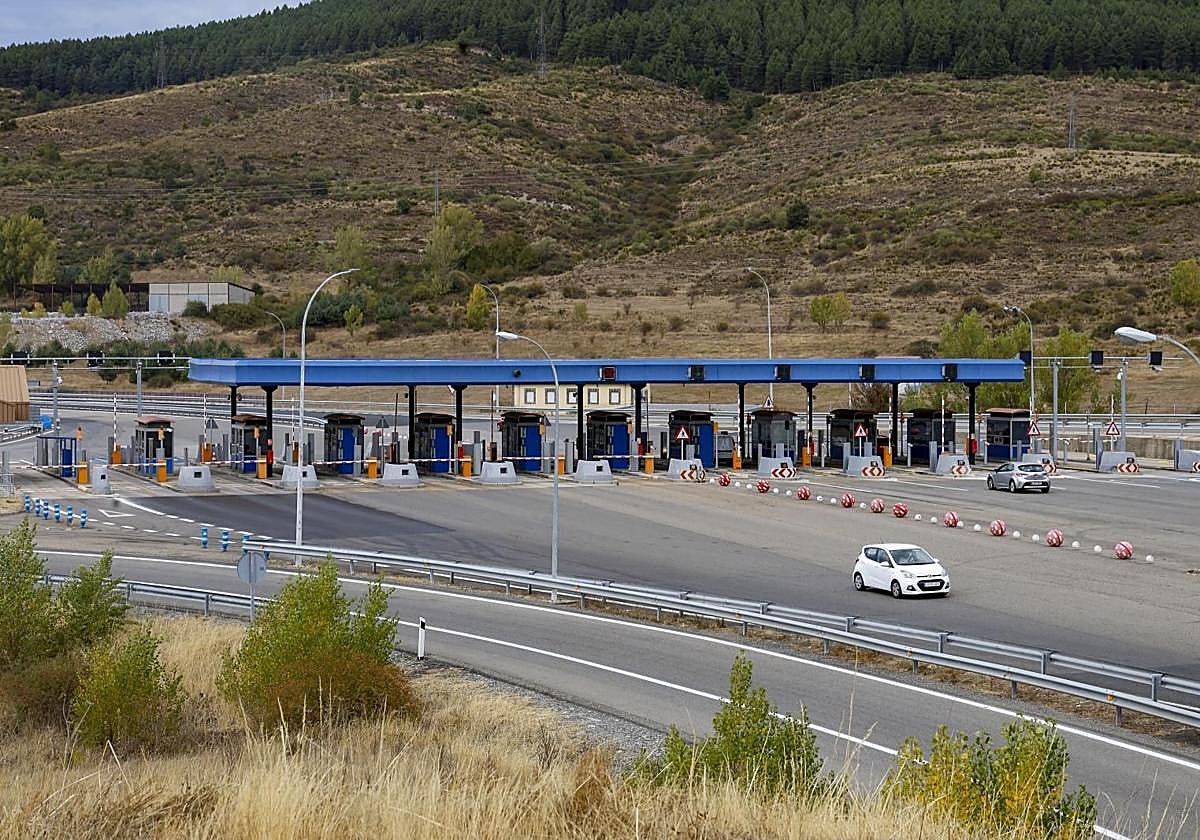 El Ayuntamiento de Gijón reclama por unanimidad la supresión del peaje del Huerna y una bonificación inmediata del 100%