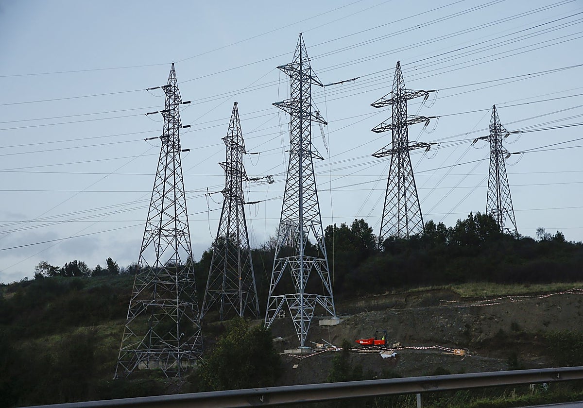 Torres del tendido eléctrico.