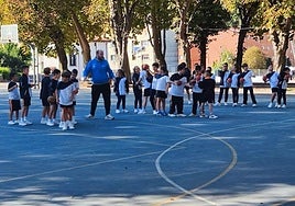 Jornada para buscar cantera de balonmano en Pola de Laviana.