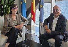 Nieves Roqueñí (Autoridad Portuaria) y Enrique Jáimez (Cluster TIC).