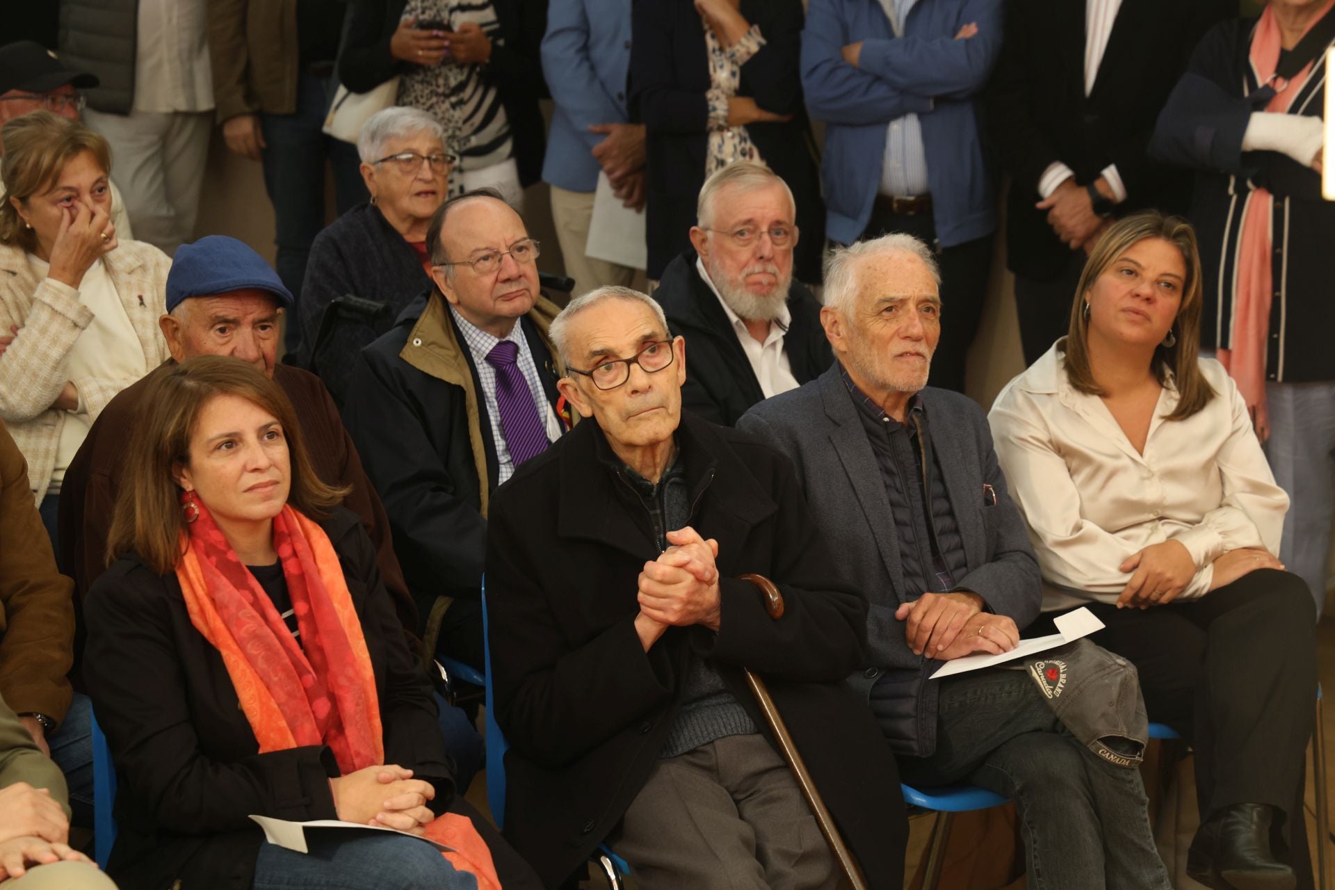 Emotivo homenaje a José Barreiro: «Cumplimos su deseo de regresar a Asturias»