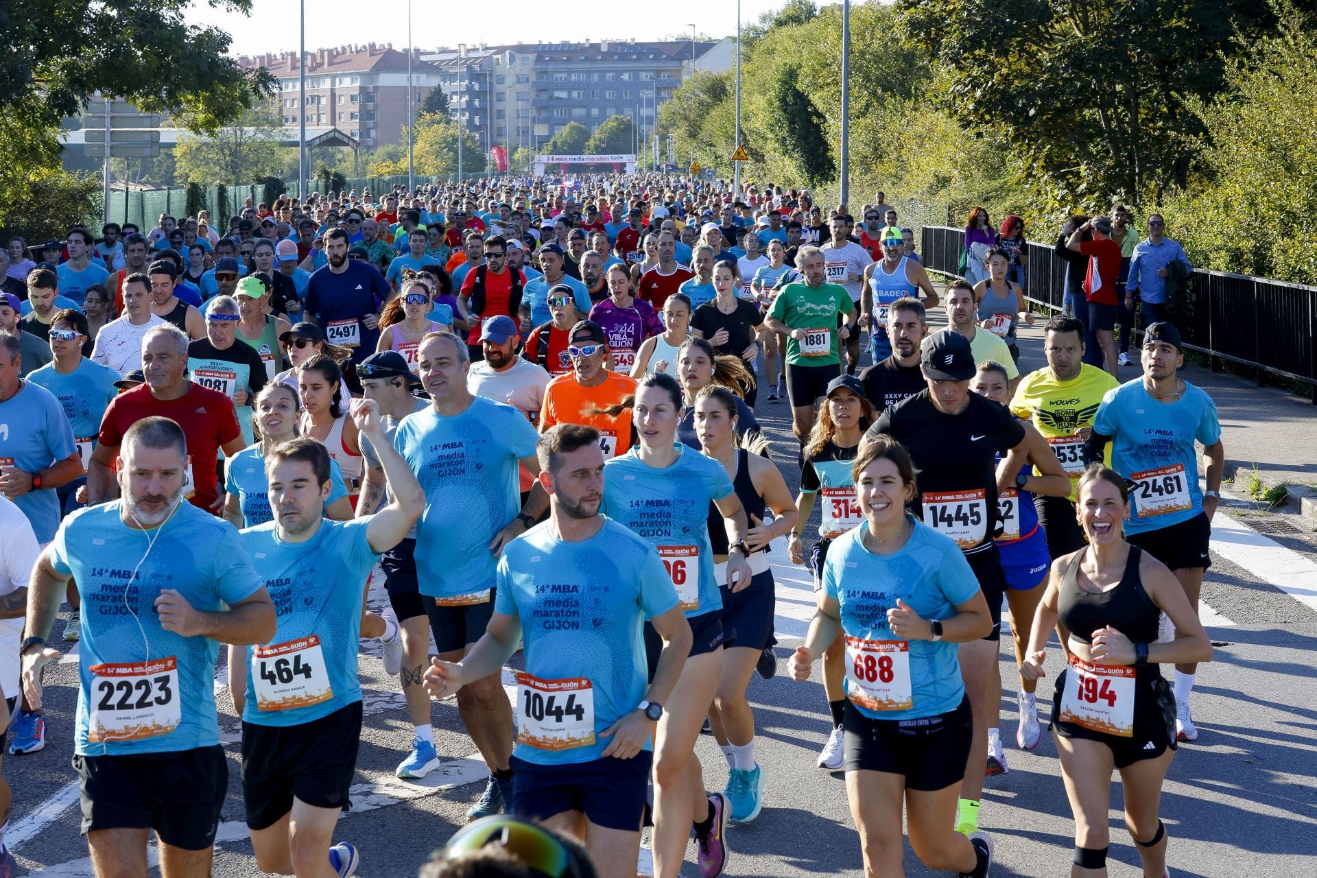 ¿Participaste en la Media Maratón de Gijón? ¡Búscate en las fotos! (1)