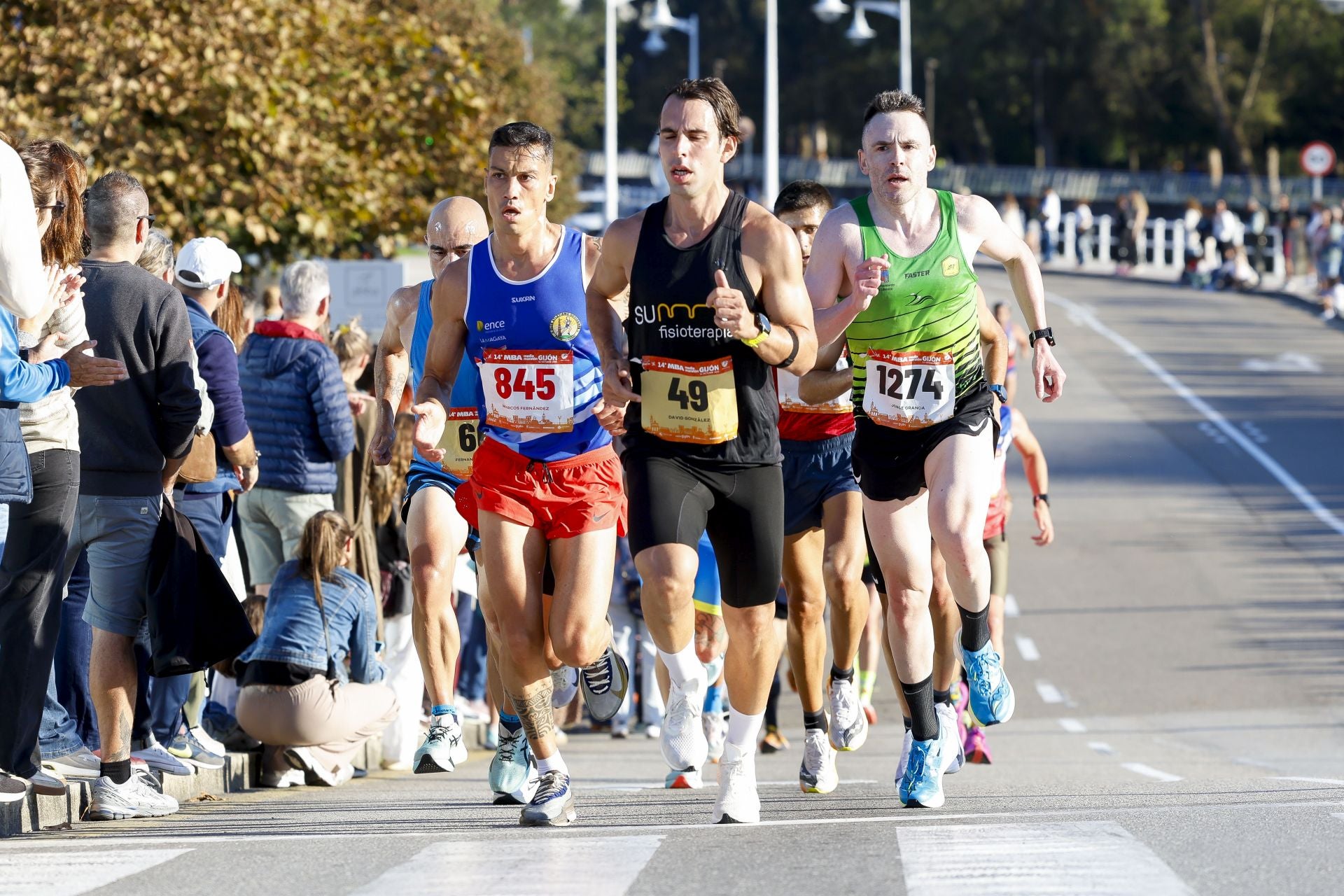 ¿Participaste en la Media Maratón de Gijón? ¡Búscate en las fotos! (1)