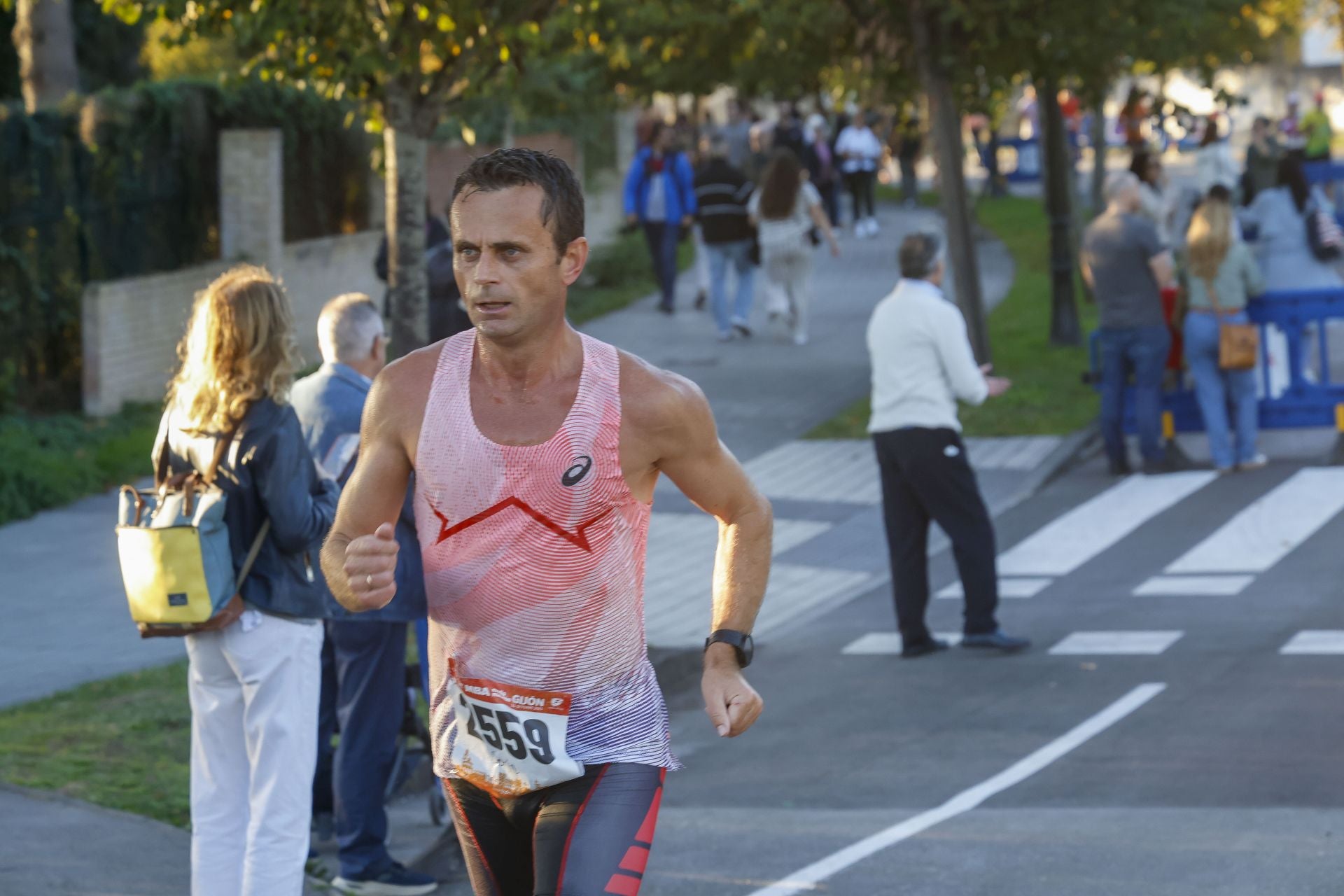 ¿Participaste en la Media Maratón de Gijón? ¡Búscate en las fotos! (2)