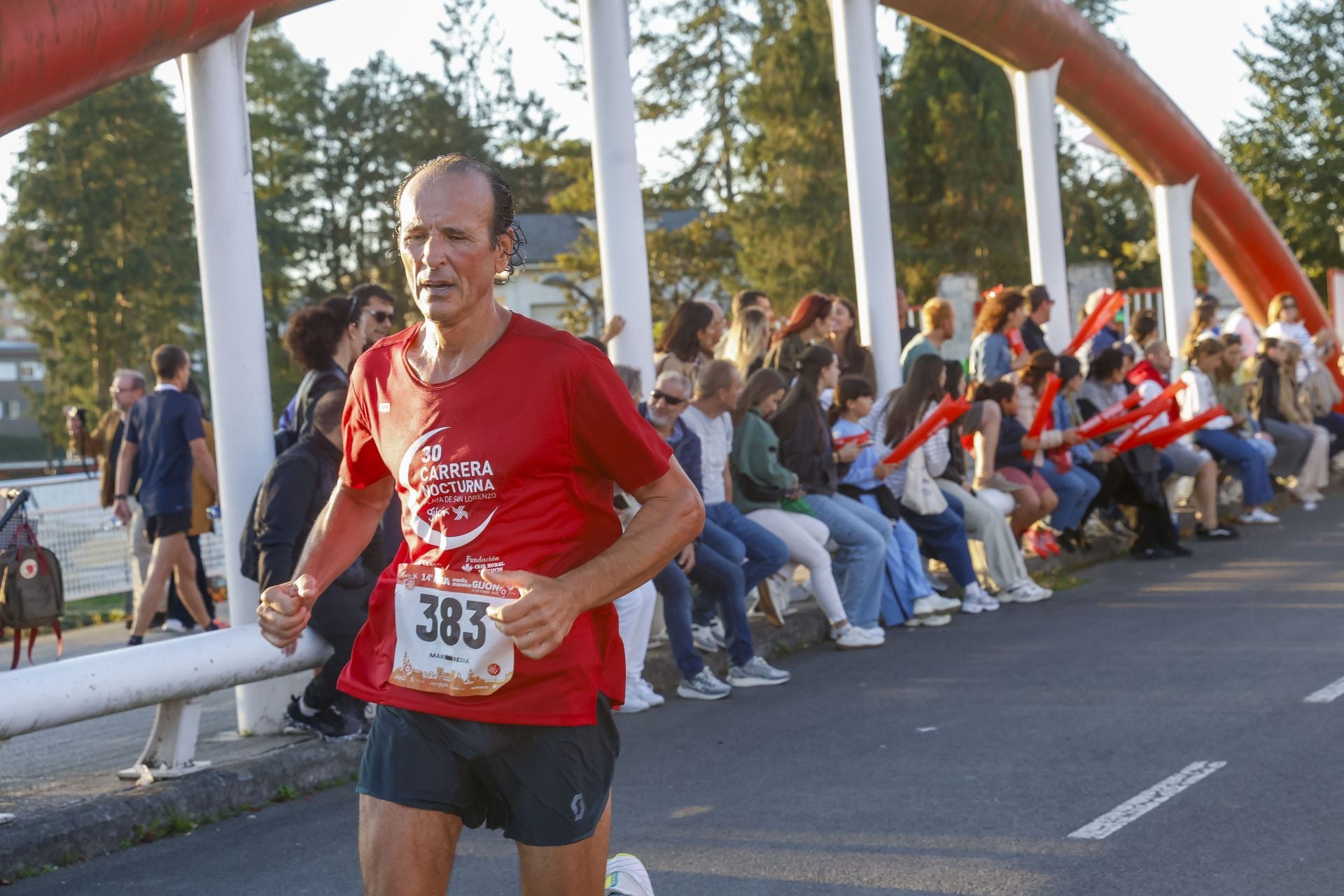 ¿Participaste en la Media Maratón de Gijón? ¡Búscate en las fotos! (2)