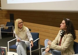 Paché Merayo durante la presentación del libro de Aida Dos Santos.