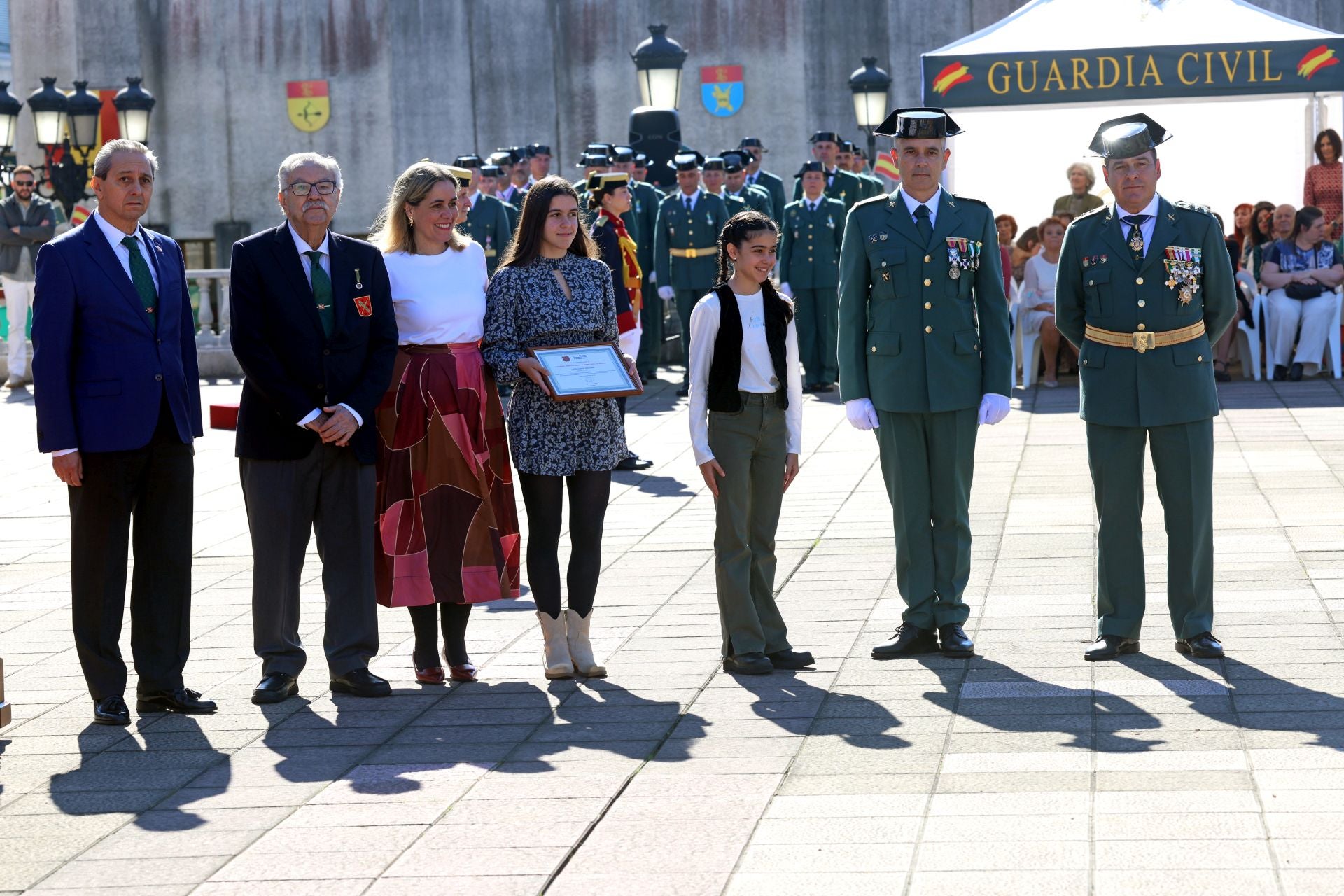 Un día para hacer balance y celebrar: las imágenes del Día del Pilar en Oviedo