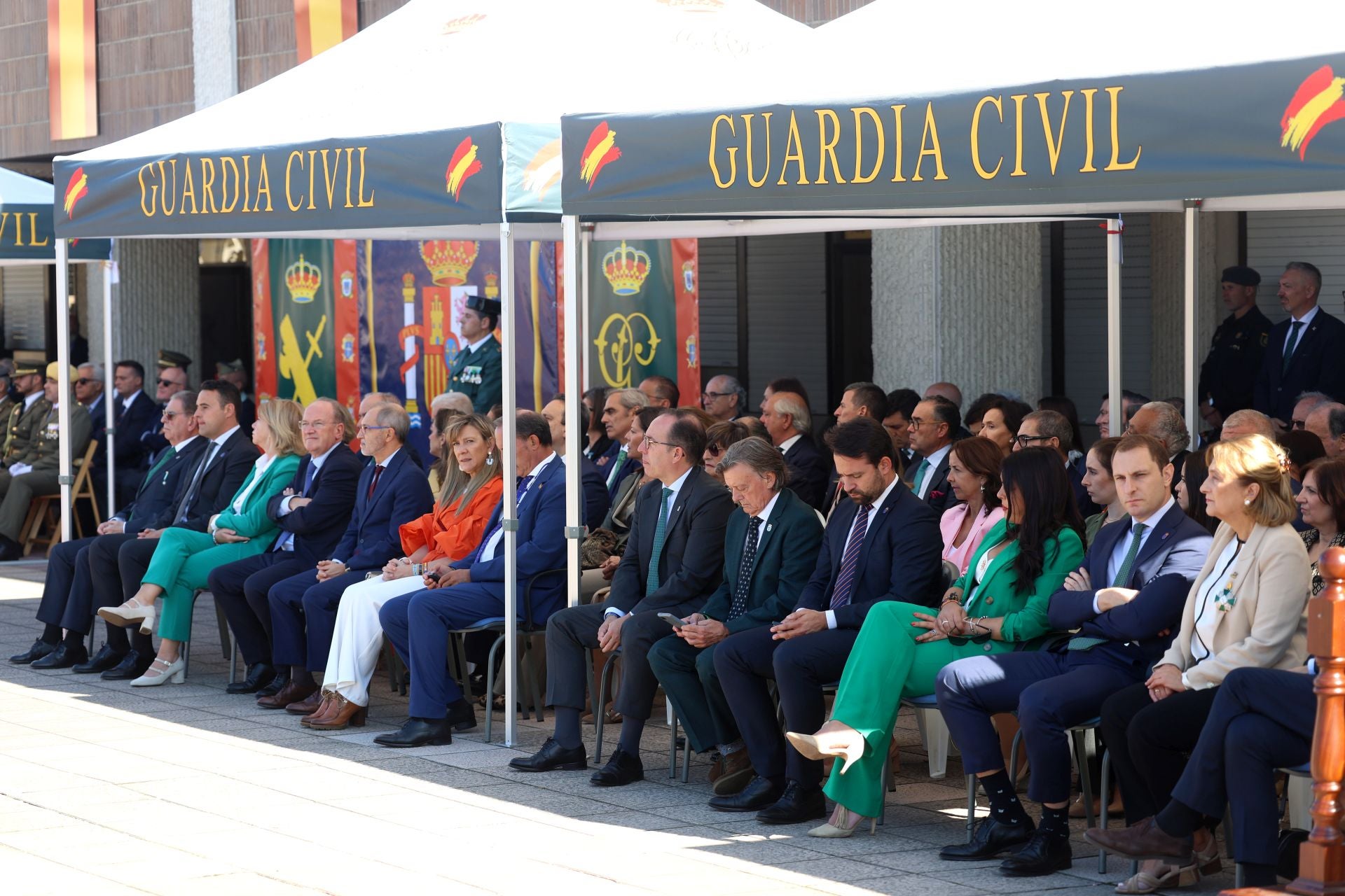 Un día para hacer balance y celebrar: las imágenes del Día del Pilar en Oviedo