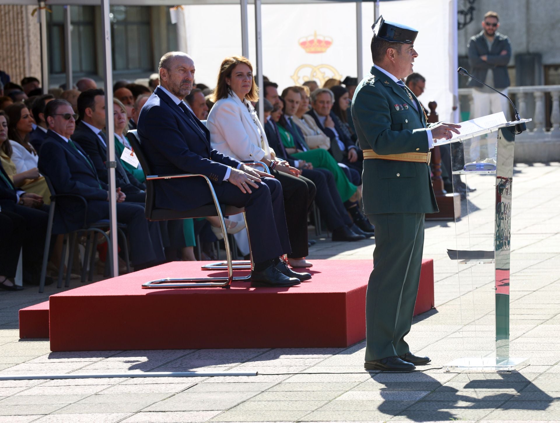 Un día para hacer balance y celebrar: las imágenes del Día del Pilar en Oviedo