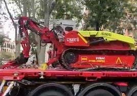 Una de las máquinas durante el desfile.