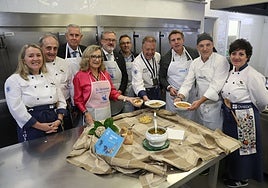 Mónica Longo, Juan José Suárez, Jaime Rojo, Luz Villafruela, Alfredo García Quintana, Fernando Corral, Miguel Ángel de Dios, José Luis Álvarez Almeida, Florentino Menéndez y Leni Manzano.