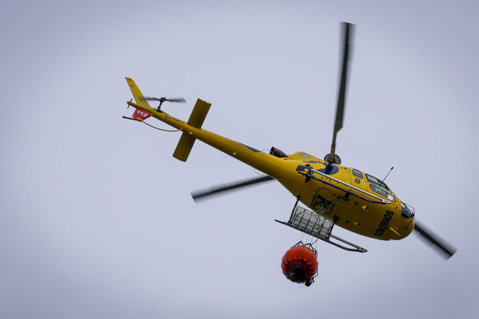 Incendio en el Monte Areo: el fuego arrasa varias hectáreas de vegetación