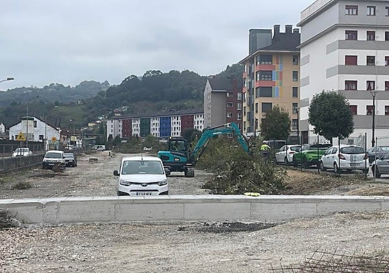 Comienzo de los trabajos de urbanización de los terrenos liberados del soterramiento de Langreo.