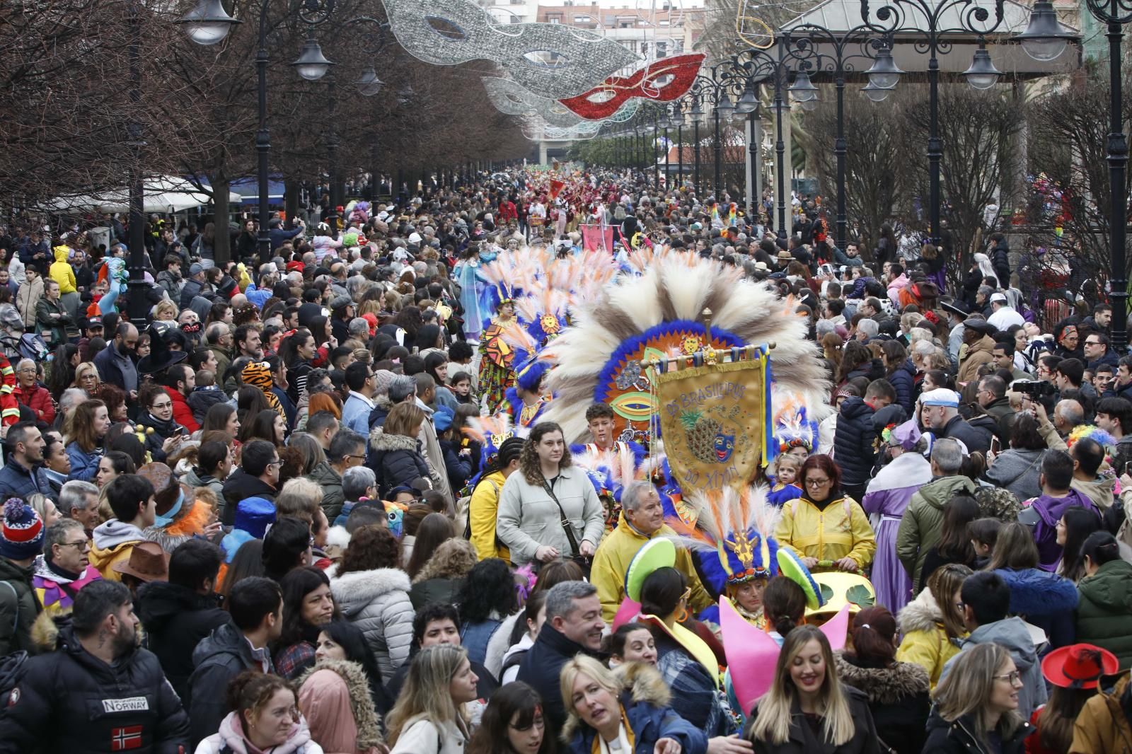 Velatorio de la sardina y entrega de premios de los concursos del Antroxu en el paseo de Begoña, en el último carnaval.