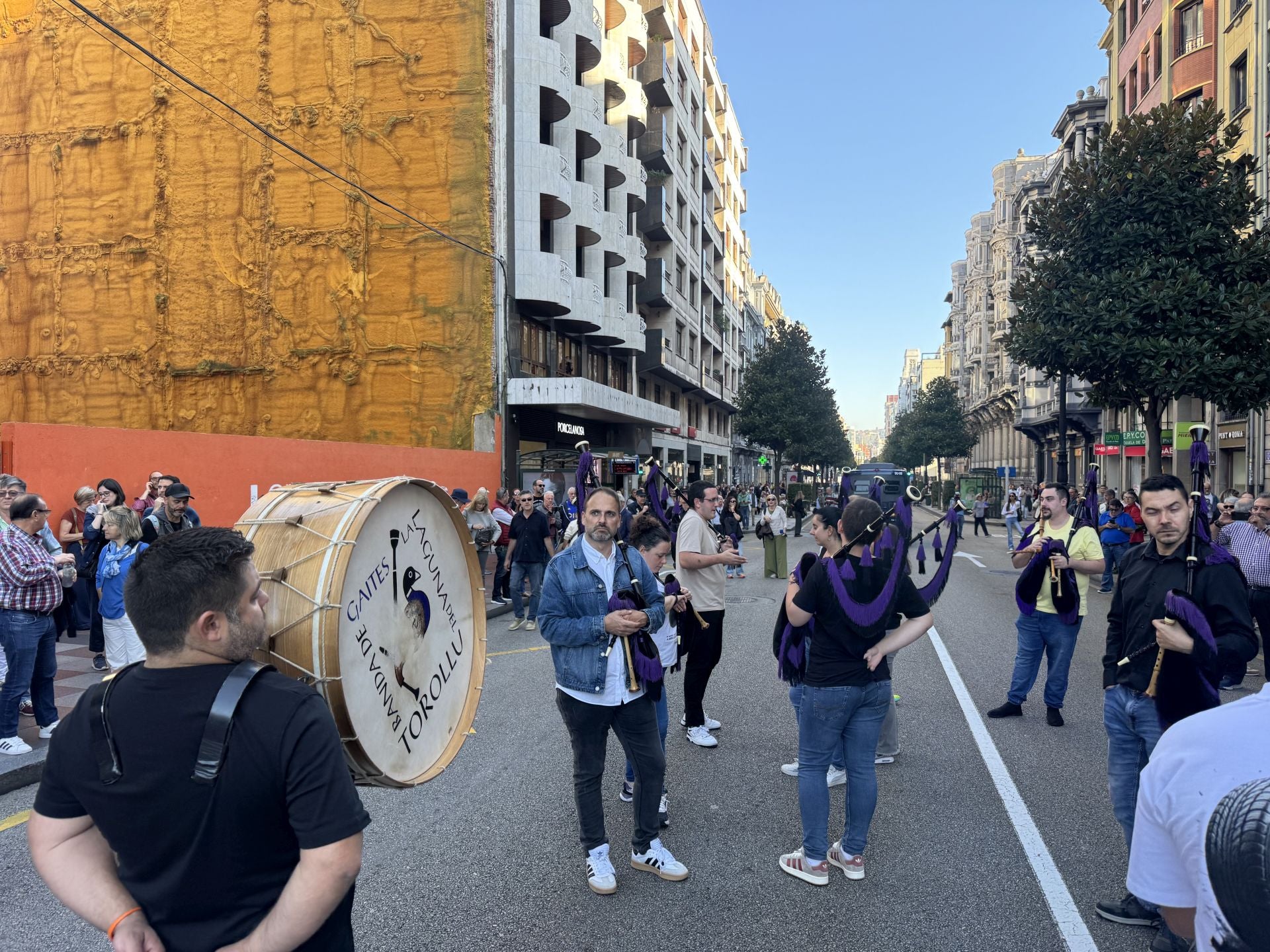 La multitudinaria manifestación en Oviedo contra el peaje del Huerna, en imágenes