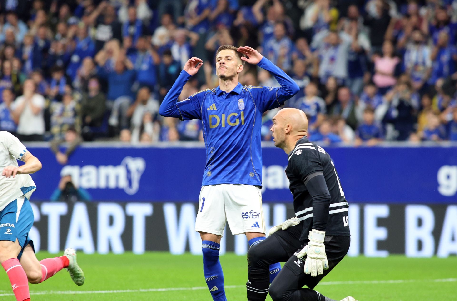 Las mejores imágenes del Real Oviedo 0 - 2 Espanyol