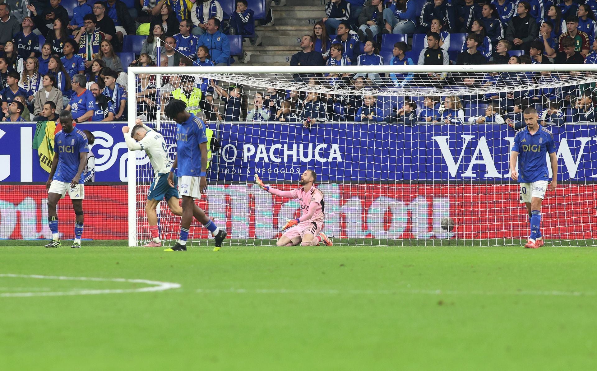 Las mejores imágenes del Real Oviedo 0 - 2 Espanyol