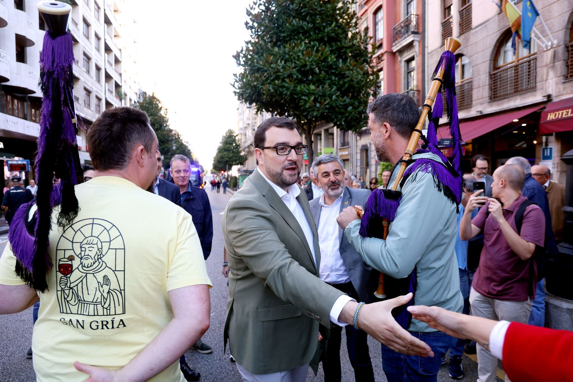 La multitudinaria manifestación en Oviedo contra el peaje del Huerna, en imágenes