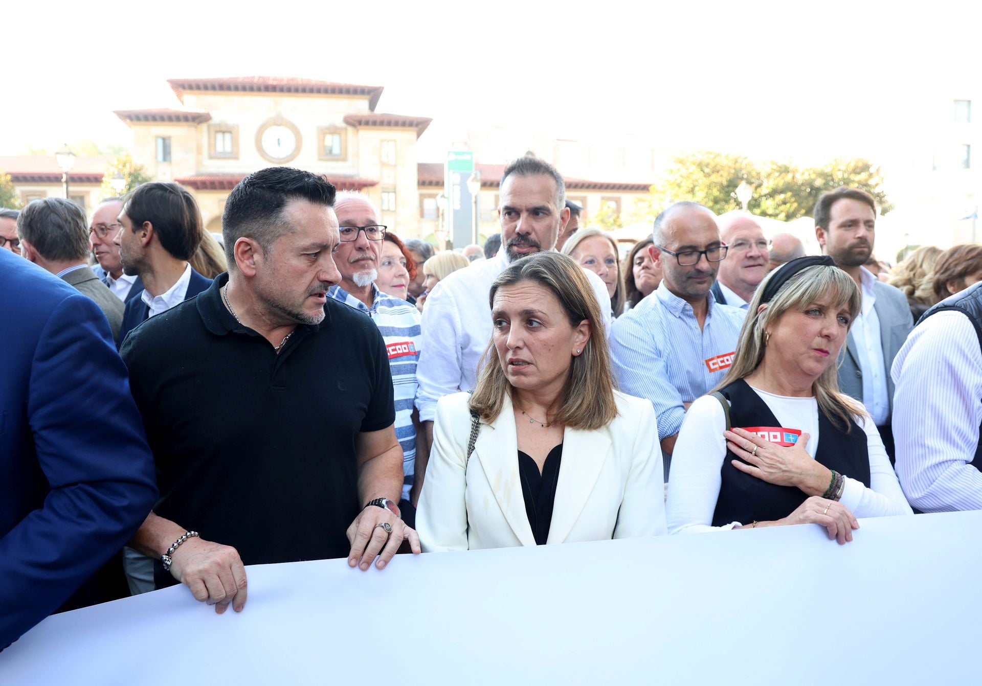 La multitudinaria manifestación en Oviedo contra el peaje del Huerna, en imágenes