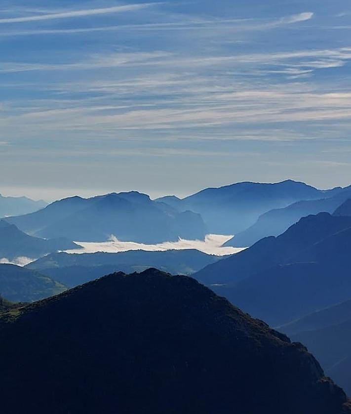 Imagen secundaria 2 - Ruta a Cabeza Pandescura: el balcón perfecto en Onís para admirar los Picos de Europa