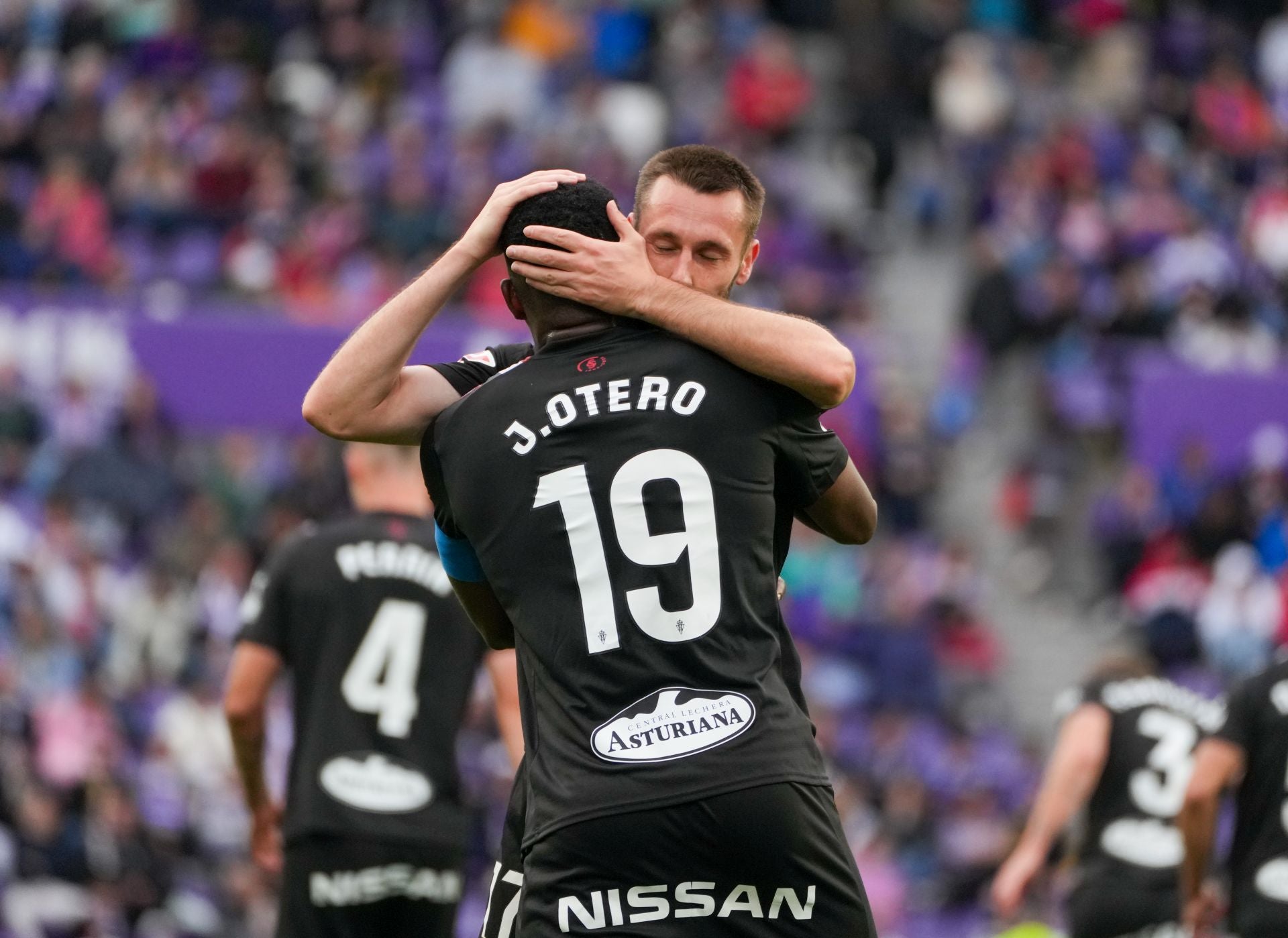 Las mejores jugadas del Real Valladolid-Sporting de Gijón, en imágenes